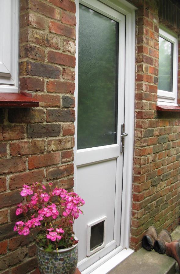 The Guest Suite, Buttsfield Lane. East Hoathly with Halland Luaran gambar