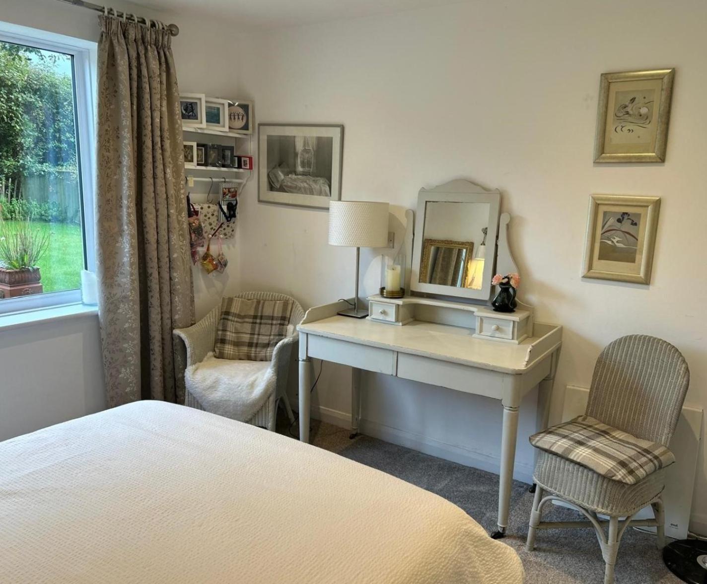 The Guest Suite, Buttsfield Lane. East Hoathly with Halland Luaran gambar